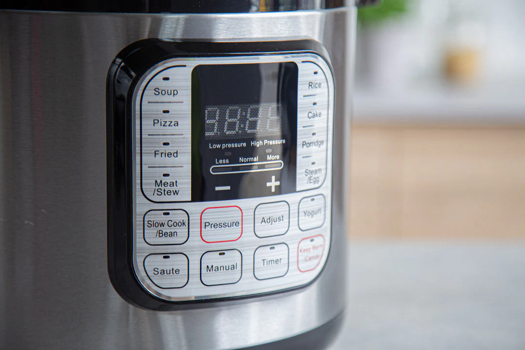 10 IN 1 MULTICOOKER - Image 7