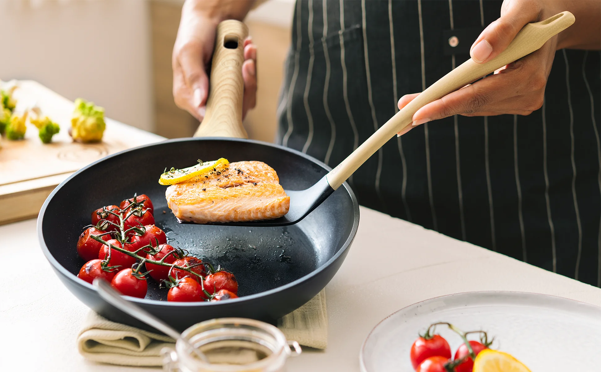 FRYING PAN 20CM - Image 3